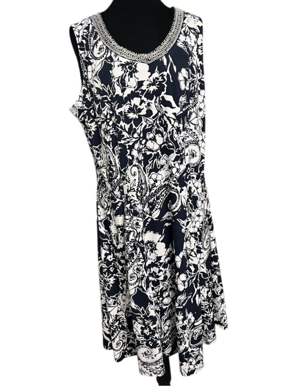 JM Collection Beaded Navy & White Floral Dress - Plus 0X